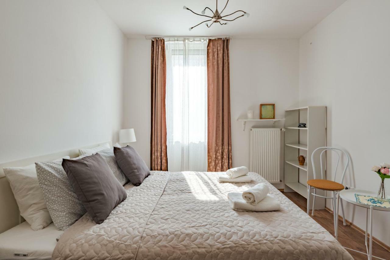 Rakoczi Apartments Boedapest Buitenkant foto